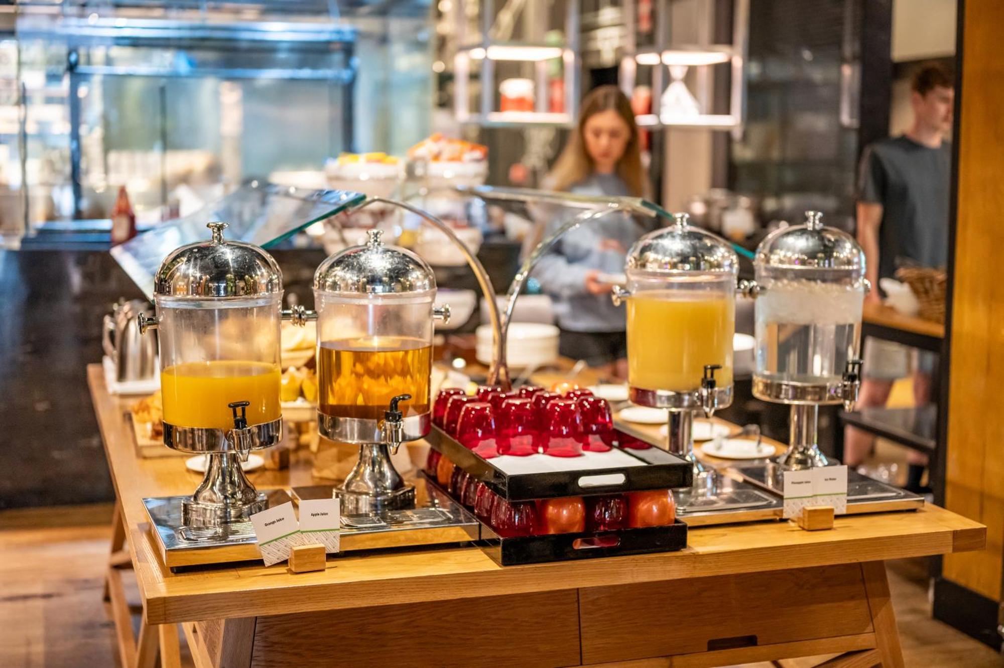 Doubletree By Hilton Melbourne Hotell Eksteriør bilde