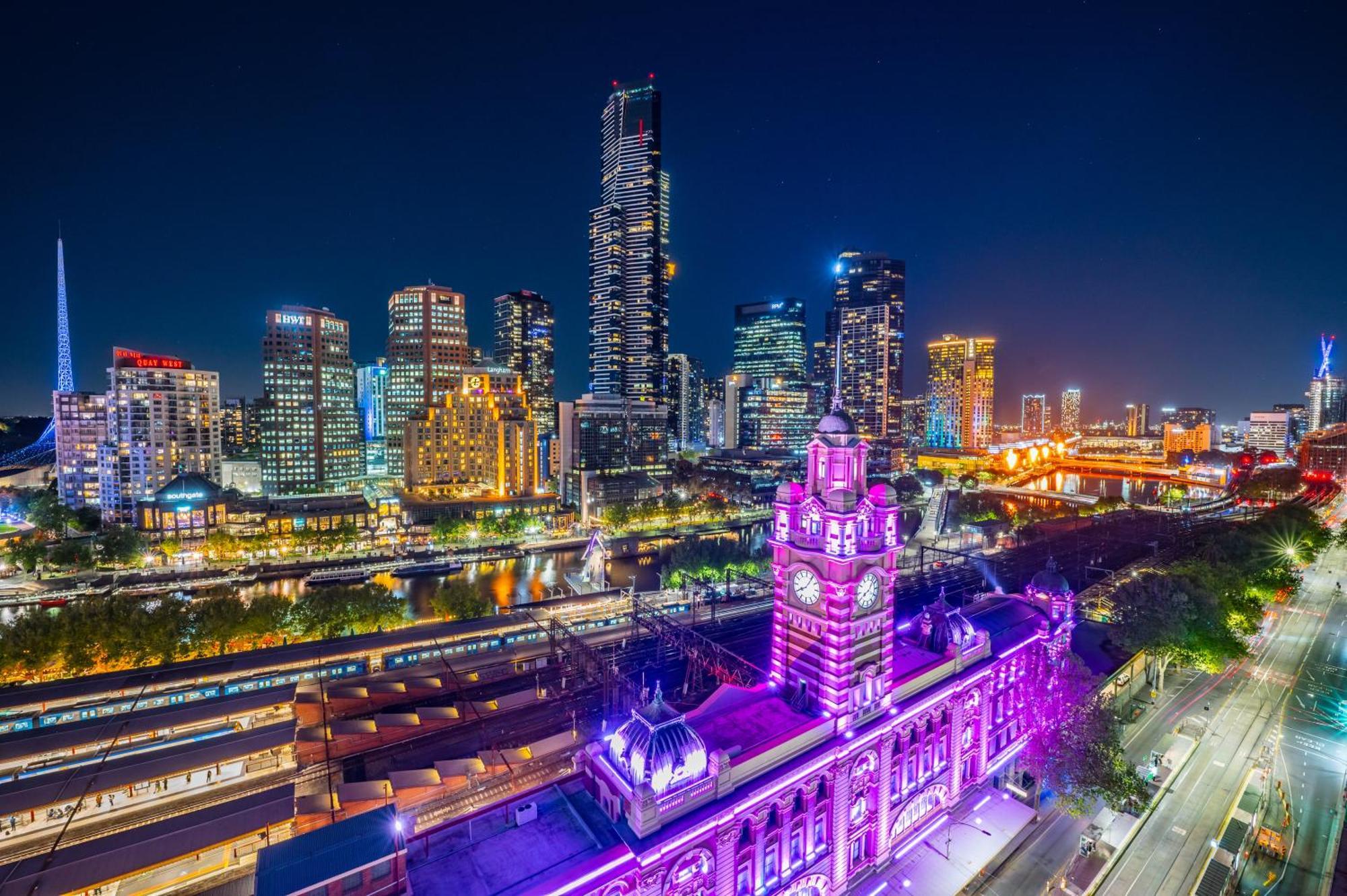 Doubletree By Hilton Melbourne Hotell Eksteriør bilde